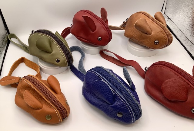 Porte monnaie souris - en cuir recyclé